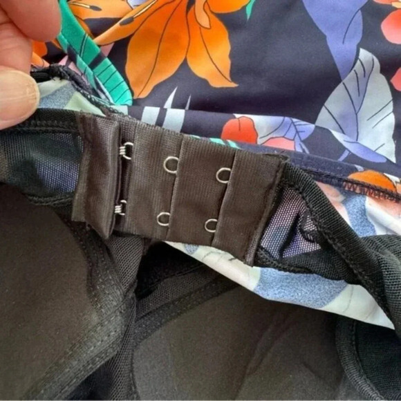 Swim Solutions Havanna Nights Bust Support Tankini Swim Top Size 16W Navy NWT - Picture 8 of 13